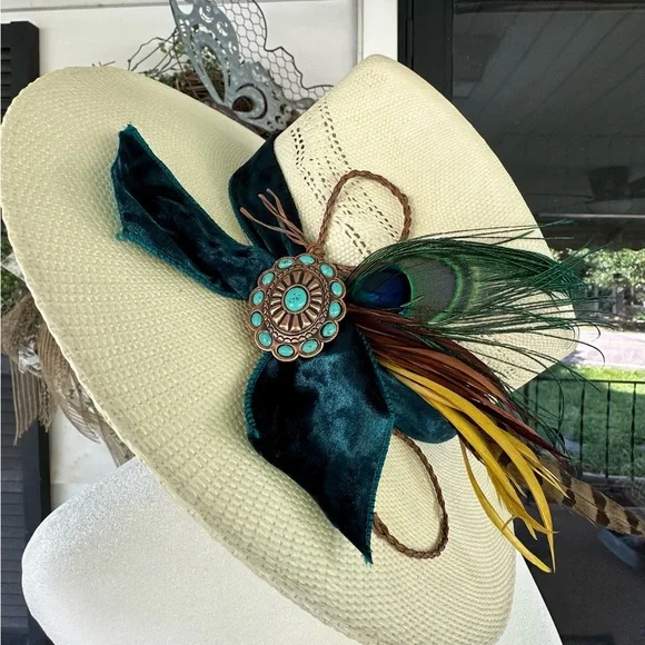 Custom Charlie 1 Horse - Picture 2 of 13